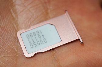 iPhoneのSIMケース